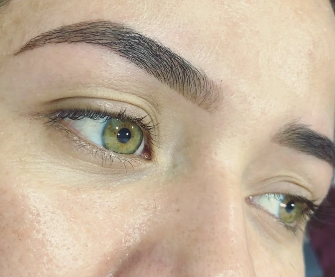 Powder Brows: weich schattierte, pudrige Augenbrauen